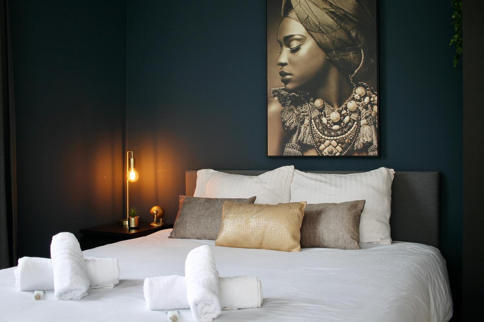 B&K Urban City Suites Tilburg Eksteriør billede