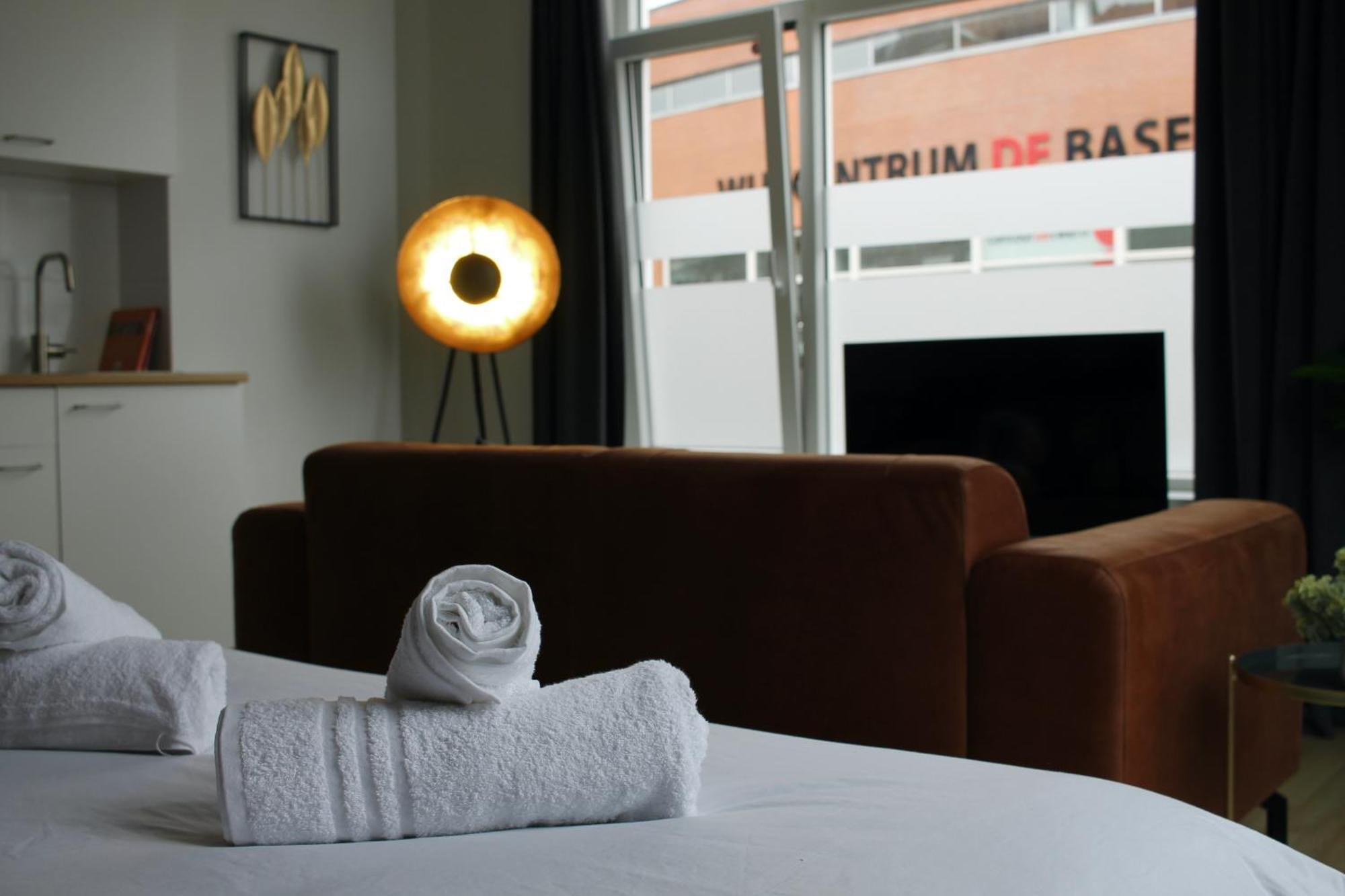 B&K Urban City Suites Tilburg Eksteriør billede
