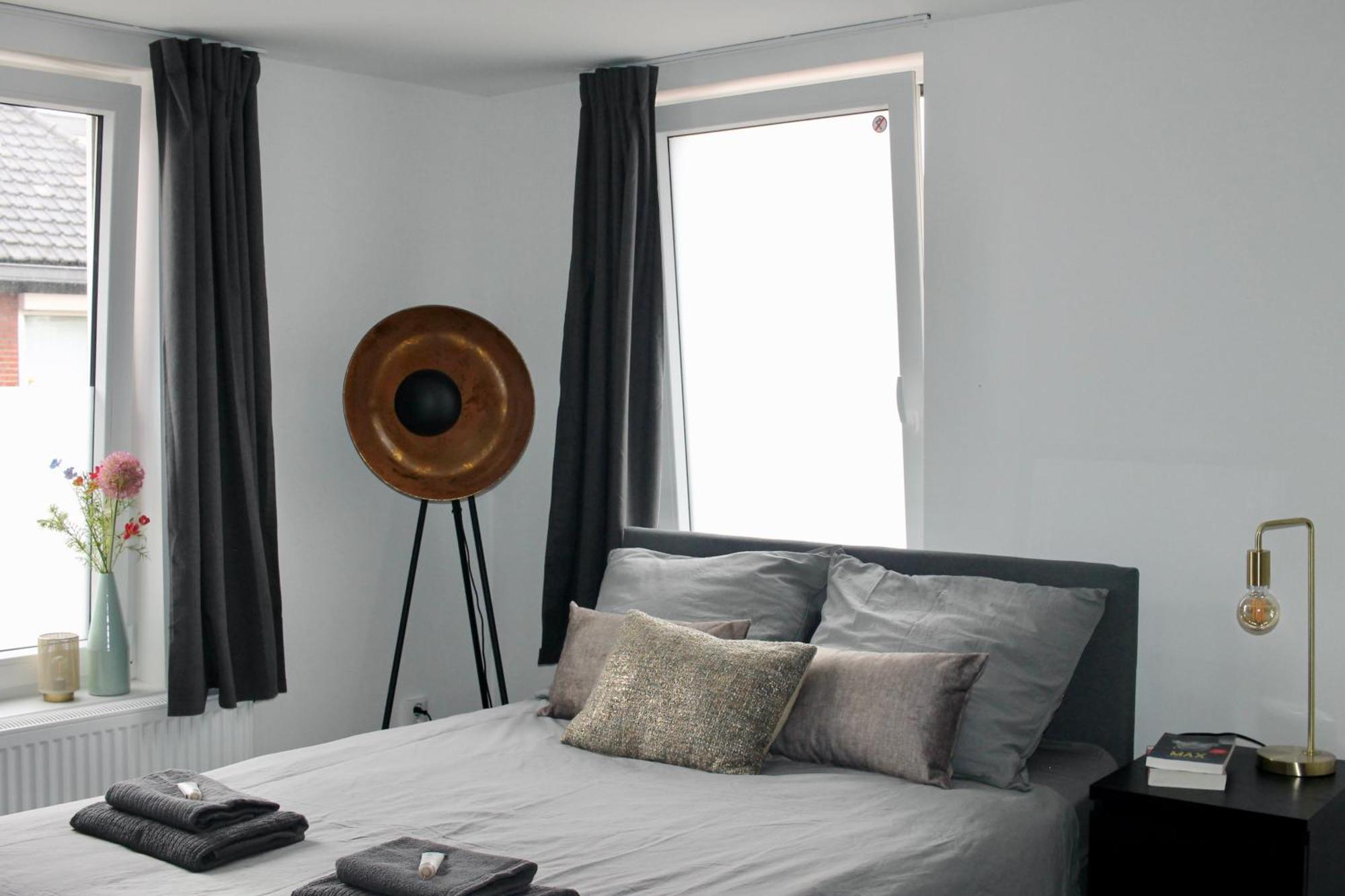 B&K Urban City Suites Tilburg Eksteriør billede