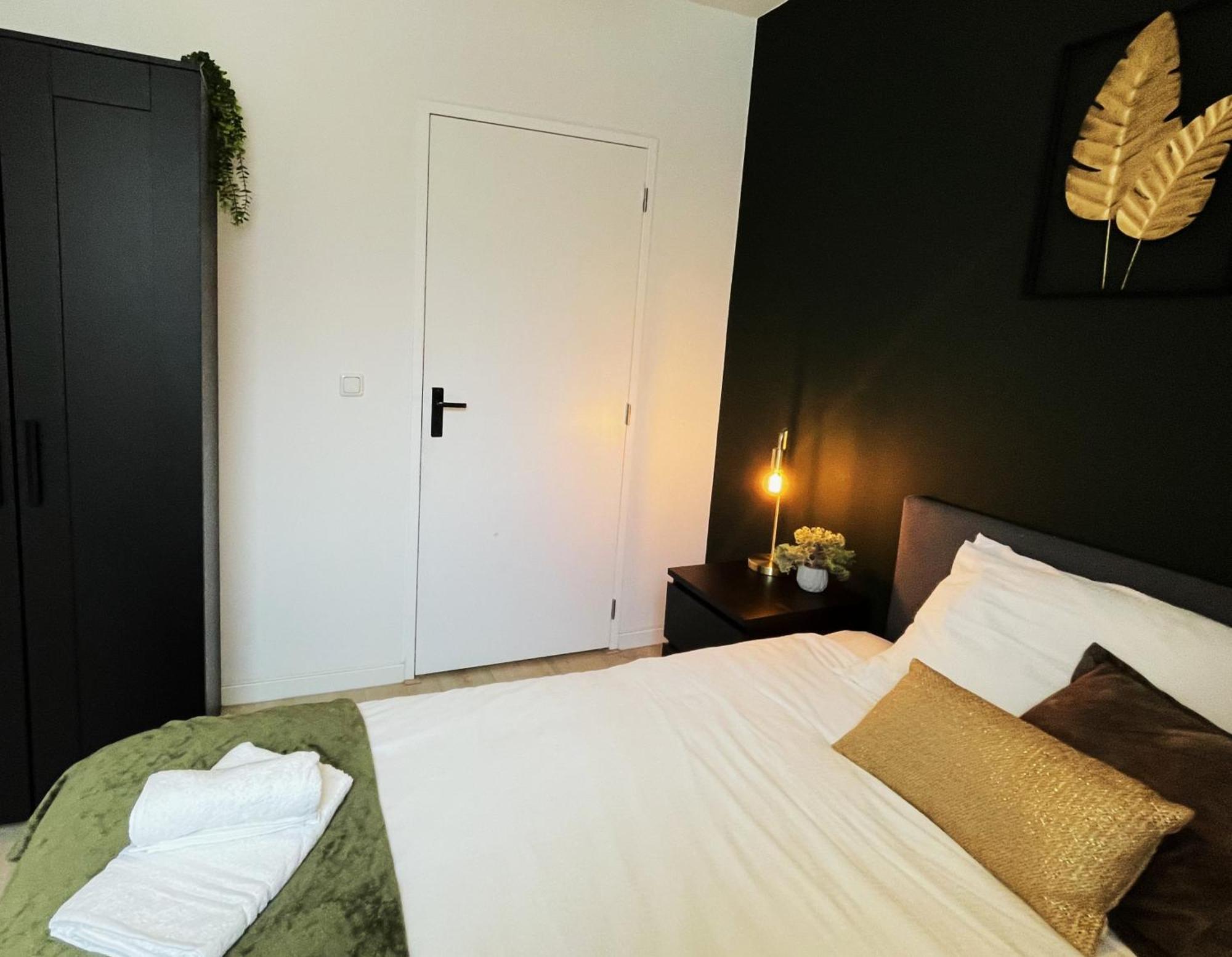 B&K Urban City Suites Tilburg Eksteriør billede