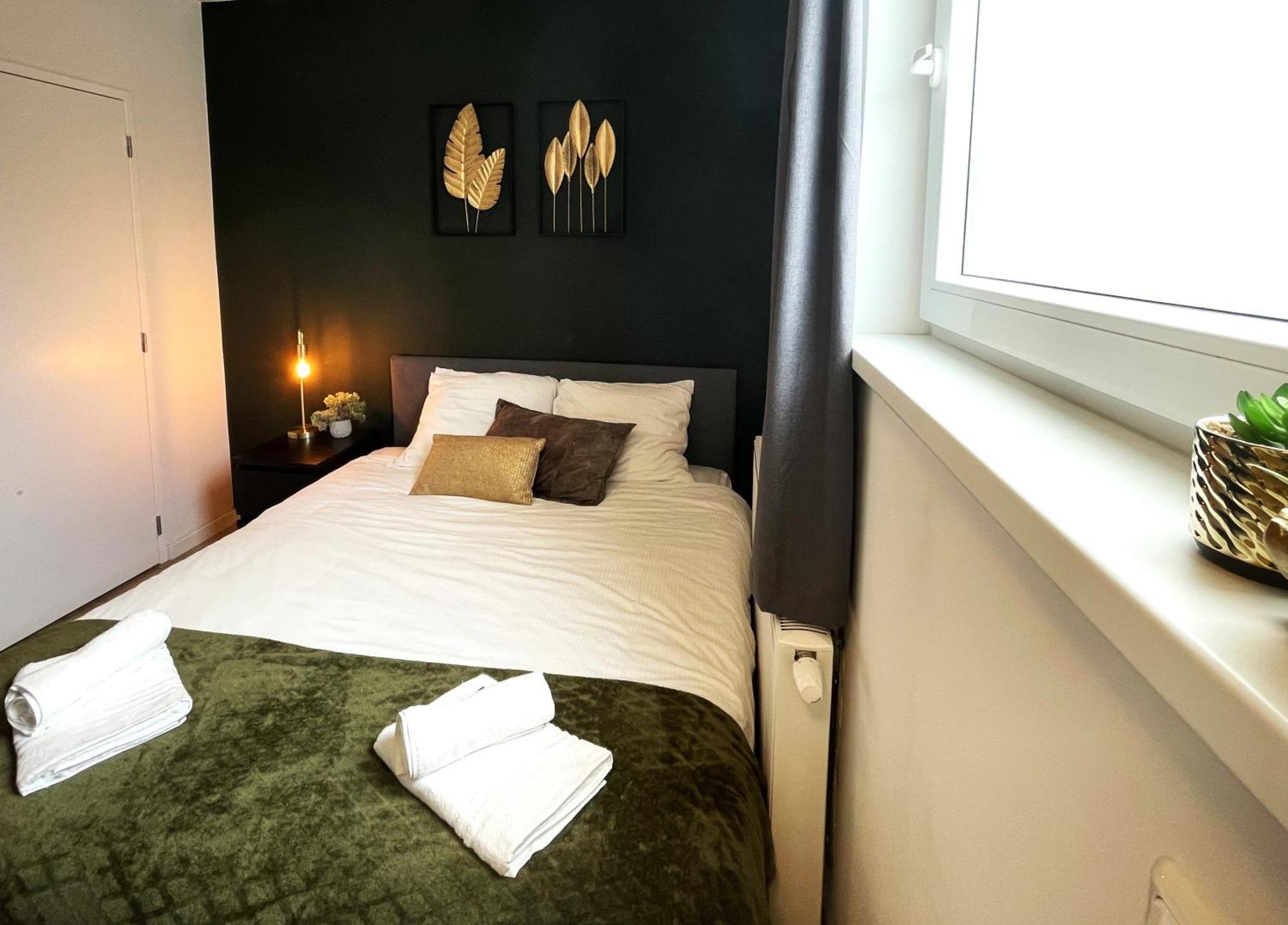 B&K Urban City Suites Tilburg Eksteriør billede