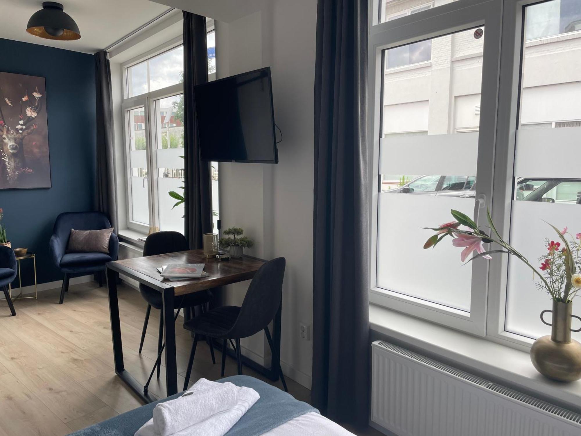 B&K Urban City Suites Tilburg Eksteriør billede