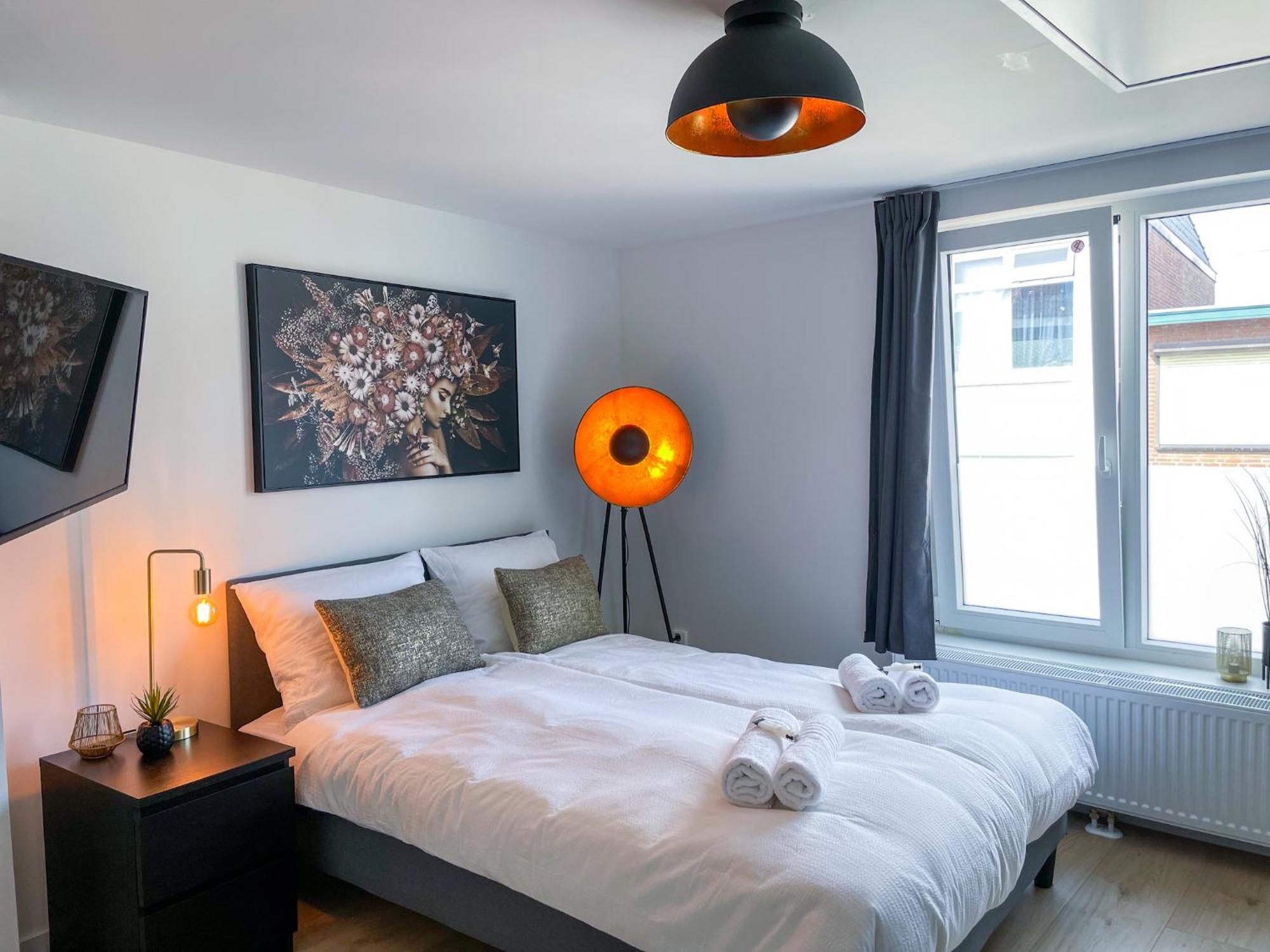 B&K Urban City Suites Tilburg Eksteriør billede