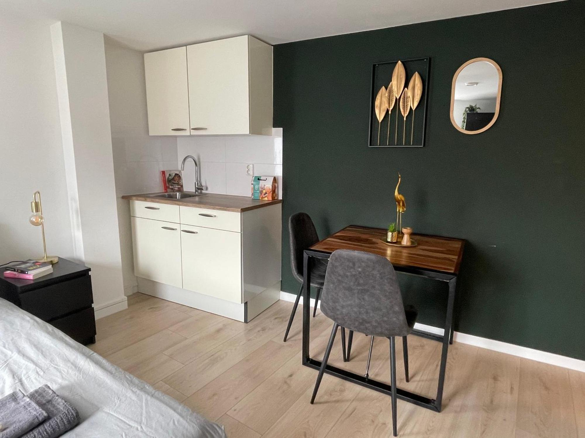 B&K Urban City Suites Tilburg Eksteriør billede