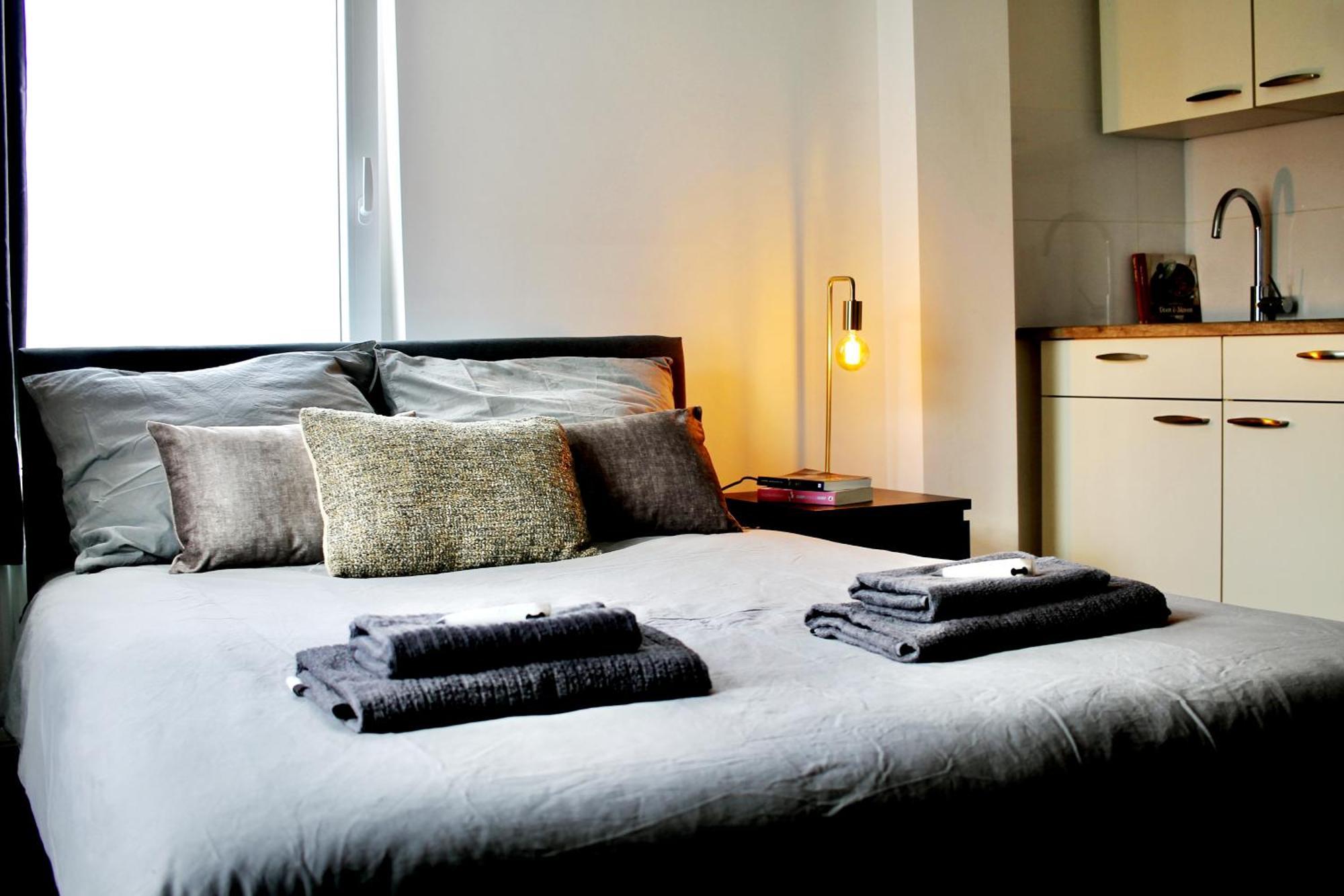 B&K Urban City Suites Tilburg Eksteriør billede